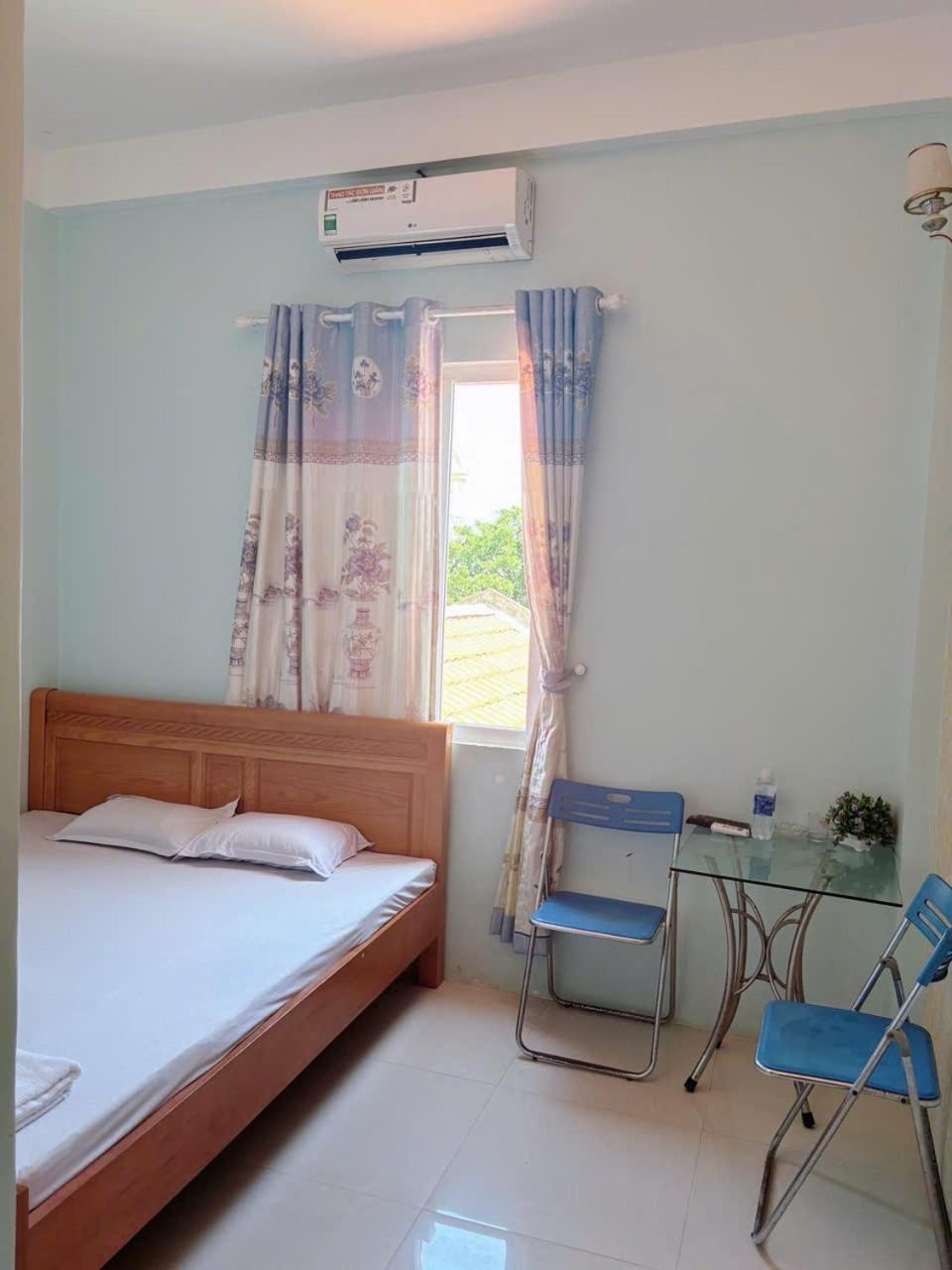 Bed and Breakfast Nha Nghi Kim Ngan Ly Son Esterno foto