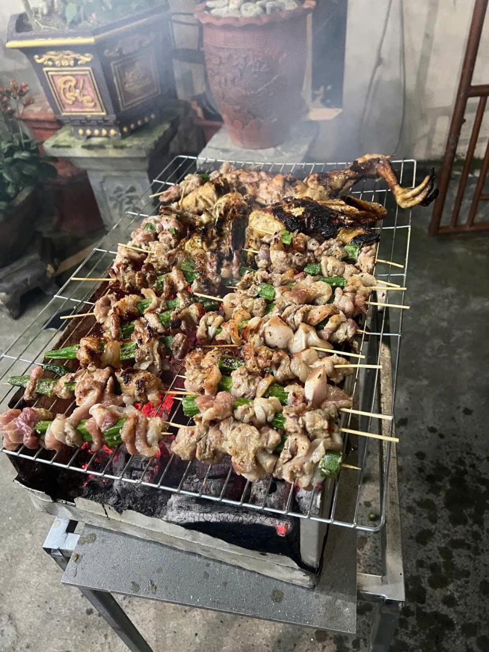 Bed and Breakfast Nha Nghi Kim Ngan Ly Son Esterno foto